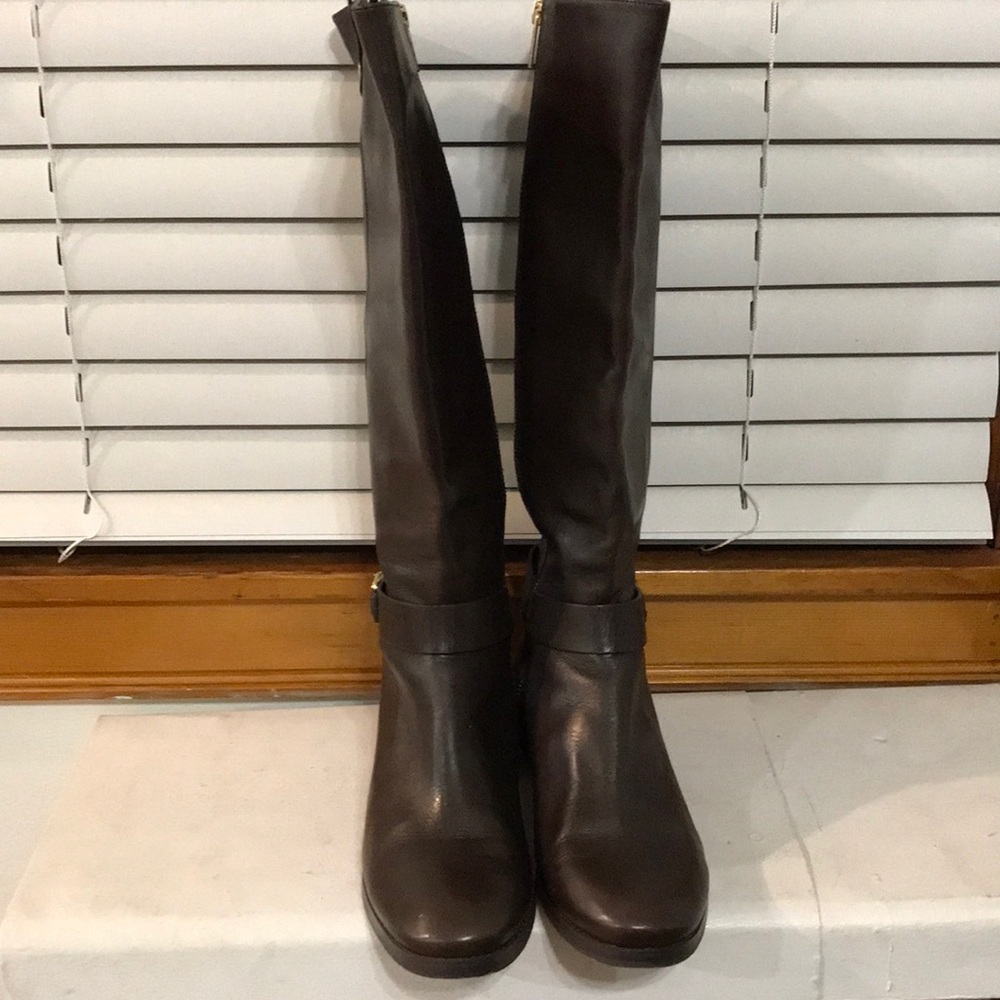 Michael Kors Tall Brown Boots size: 10M; Excellent condition;worn once or twice